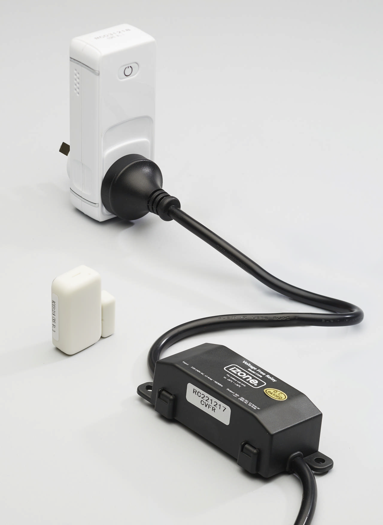 iZone Smart Garage Door Contoller Kit